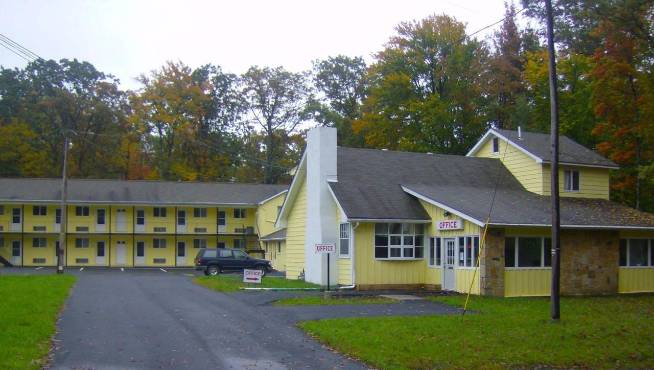 Country Place Inn And Suites White Haven Zewnętrze zdjęcie